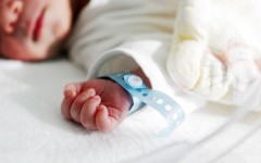 Особенности недоношенных деток, выхаживание недоношенных новорожденных